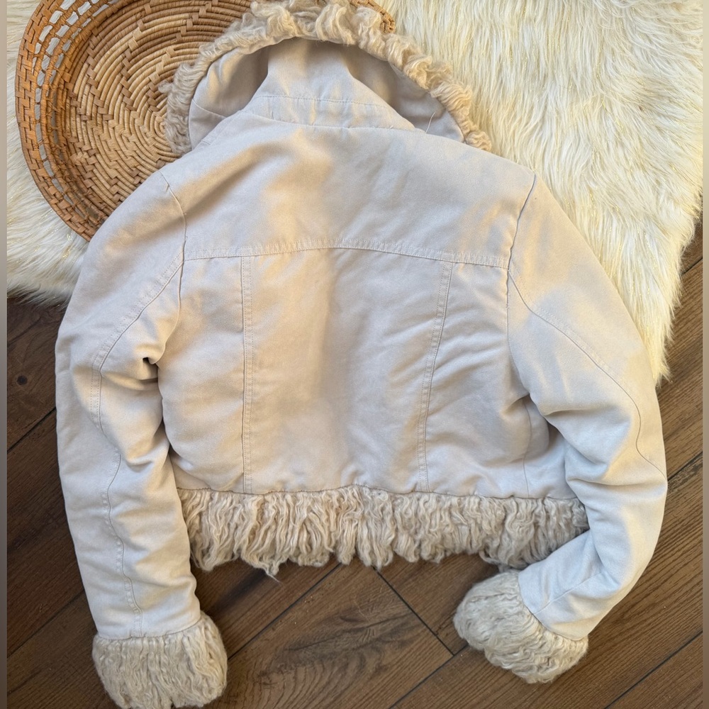 H&M Divided Faux Fur Trim Jacket Coat Cream Beige
Penny Lane Size X-Small NWT - Picture 4 of 5